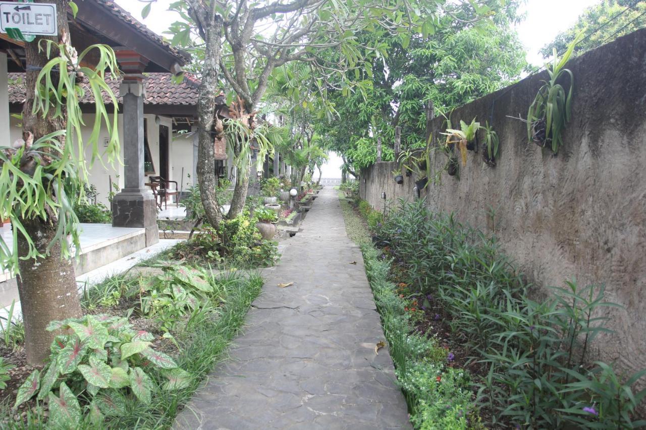 Temple Cafe & Cottages Candi Dasa  Bagian luar foto