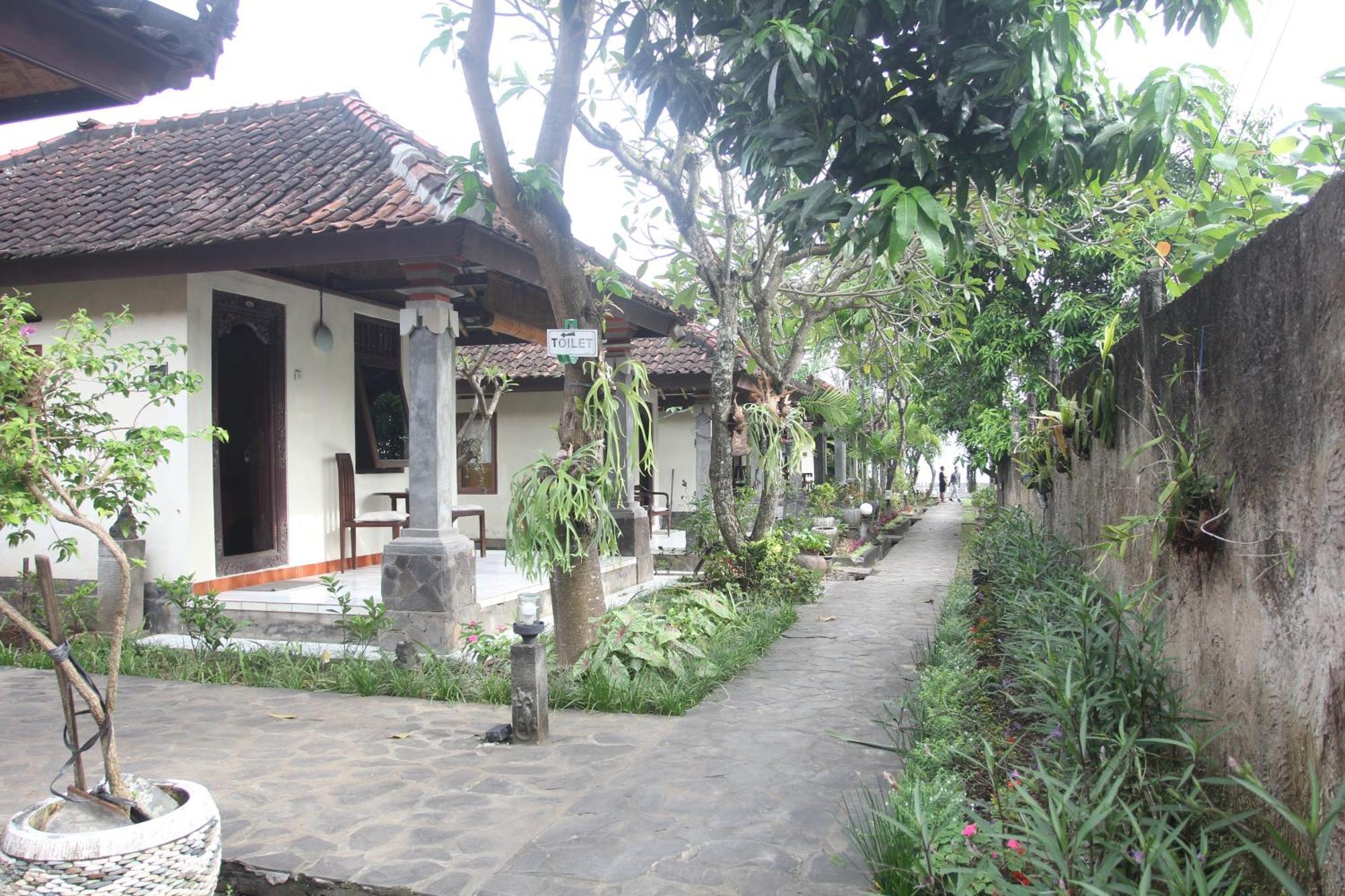 Temple Cafe & Cottages Candi Dasa  Bagian luar foto