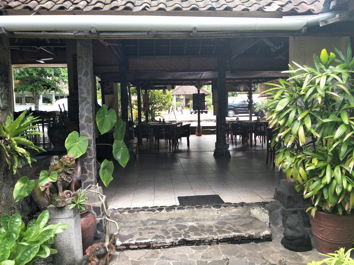 Temple Cafe & Cottages Candi Dasa  Bagian luar foto